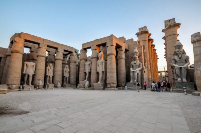 Courtyard of Ramses II Temple at Luxor. Photo by Jorge Láscar CC BY 2.0