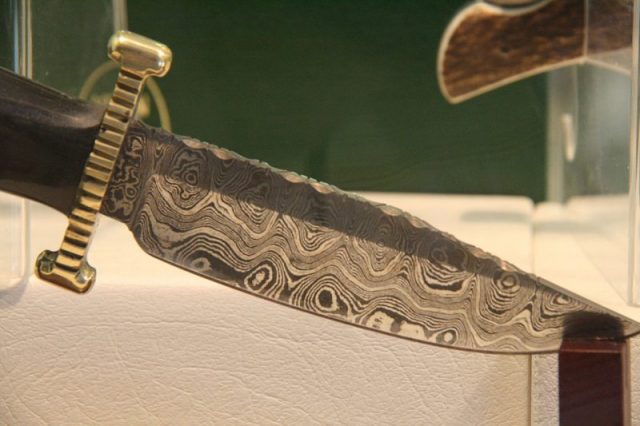 Damascus knife. Photo by TamorlanCC BY-SA 3.0