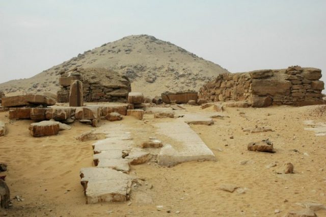 The pyramid of Djedkare in Saqqara. Photo by Didia CC BY-SA 3.0