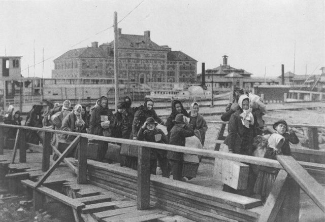 Immigrants arriving at Ellis Island, 1902