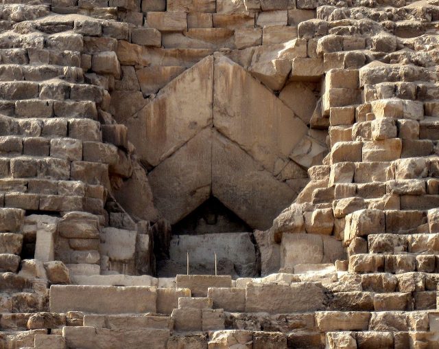 The entrance of the pyramid. Olaf Tausch – CC BY 3.0