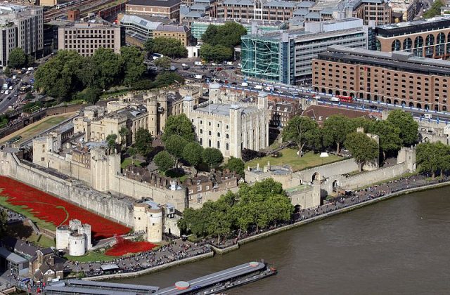 The Tower of London. Hilarmont – CC BY-SA 3.0