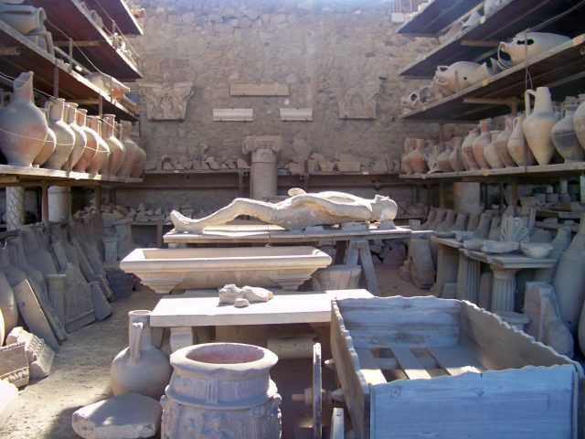 Body cast in storage along with other items from Pompeii. (Photo Credit: Larry / Flickr, CC BY 2.0)
