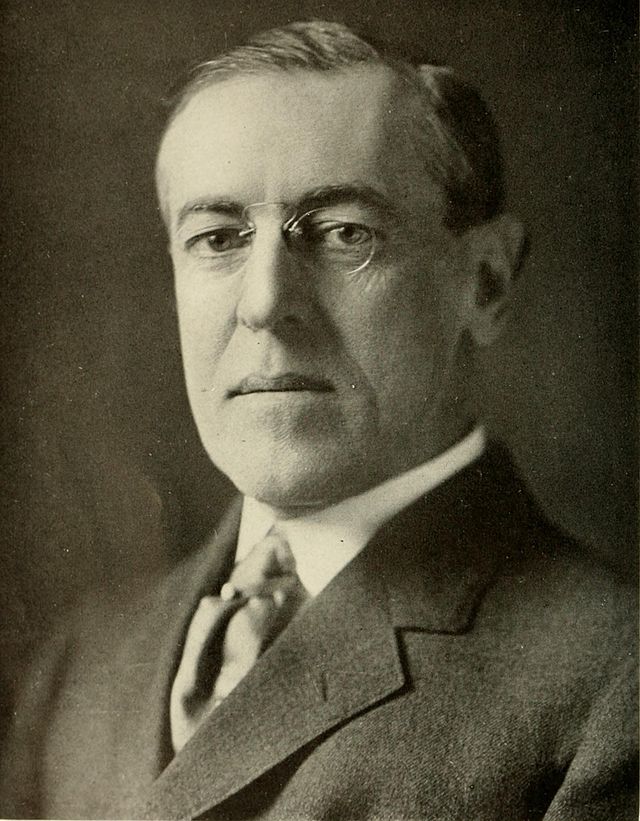 Photo portrait of President Woodrow Wilson