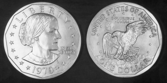 Front and back of Susan B. Anthony dollar 