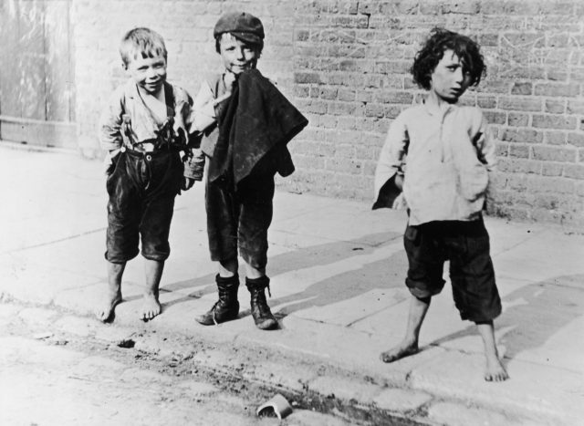 London Slum Children 