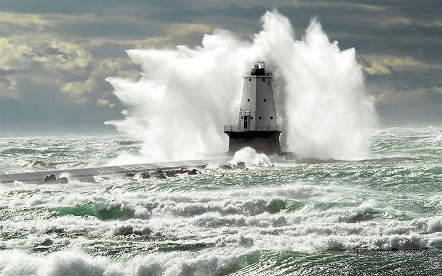 Ludington Lighthouse being hit by waves