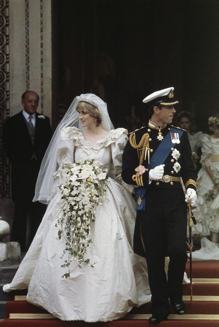 Diana and Charles walking down the steps of St. Paul's Cathedral