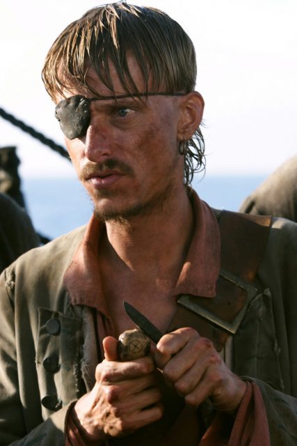 Mackenzie Crook in Pirates of the Caribbean: At World's End