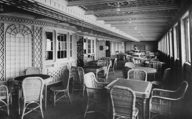 Cafe Parisien on Titanic 
