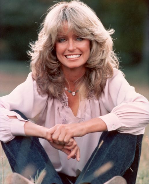 Farrah fawcett, 1970s hairstyle