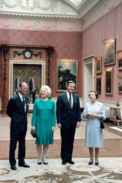 George HW Bush and Queen Elizabeth II 