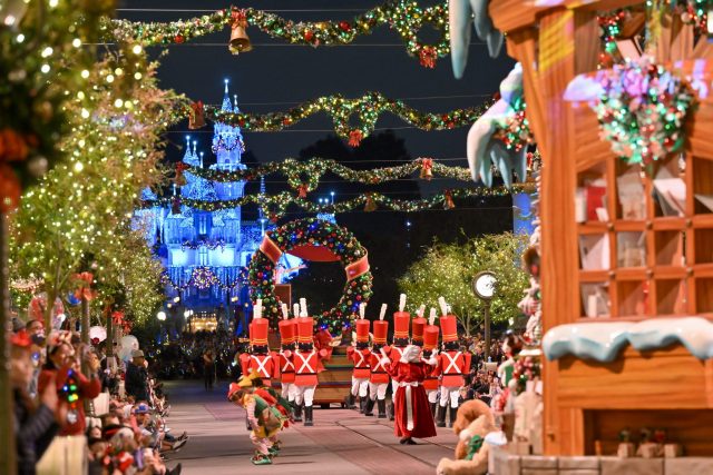 Disneyland at Christmas Time 