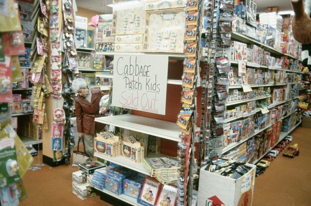 Sold Out Sign for Cabbage Patch Dolls (Photo Credit: Jacques M. Chenet/CORBIS/Corbis via Getty Images)