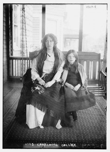 Charlotte Collyer and daughter Marjorie 