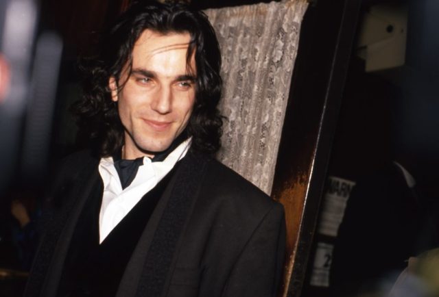 Daniel Day Lewis poses for a photo