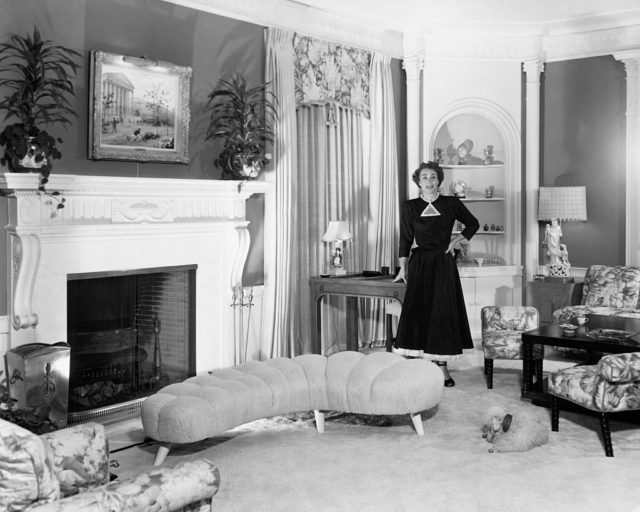 Joan Crawford at her Brentwood home 