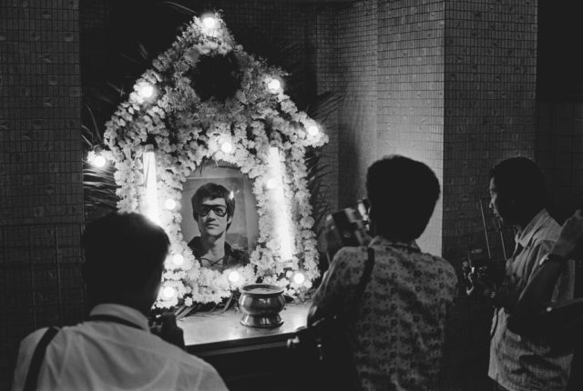 A photo of Bruce Lee at his funeral in Kowloon 