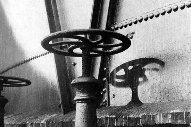 Nuclear shadow of a tap on a pipeline at Hiroshima 