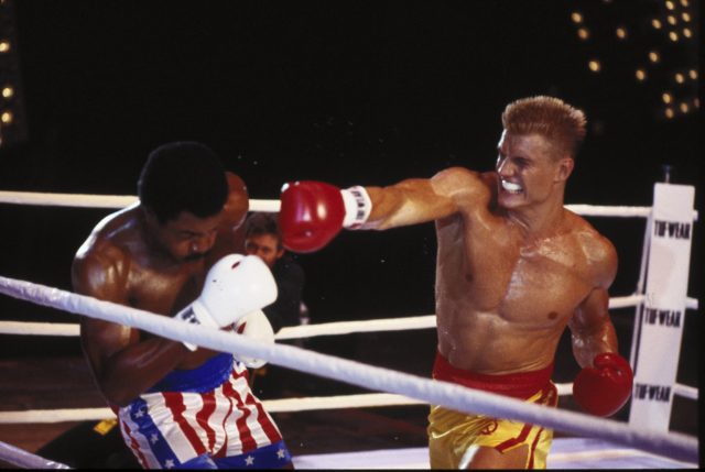Carl Weathers sand Dolph Lundgren in Rocky VI 