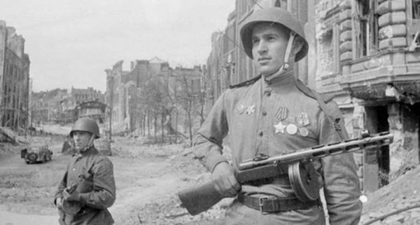 russian_soldiers_world_war_two-ppsh