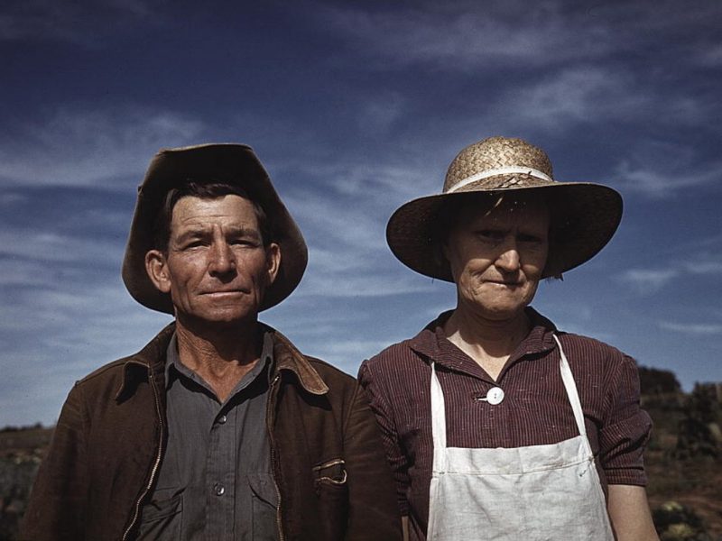 Jim Norris and wife, homesteaders, Pie Town, New Mexico, 1940