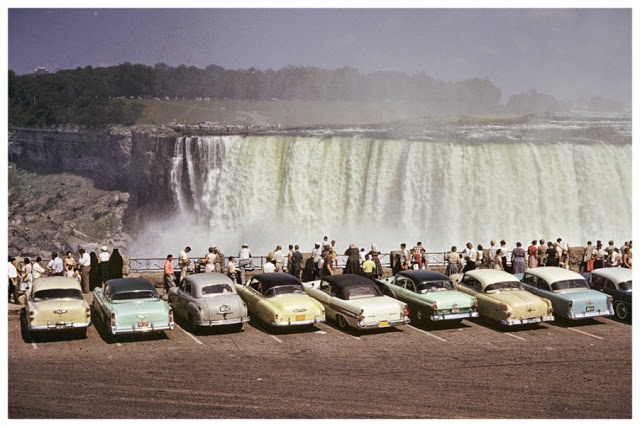 This is what Niagara Falls looked like in 1957.