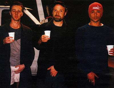 Edward Norton, David Fincher, and Brad Pitt on the set of Fight Club