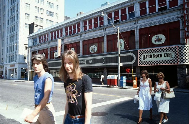 Yonge Street, Toronto in the 1970s (20)