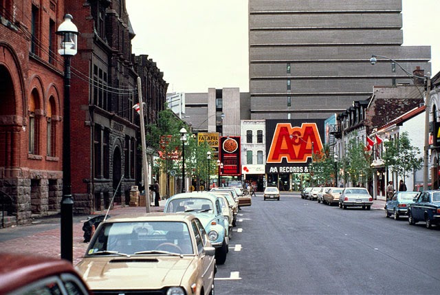 Yonge Street, Toronto in the 1970s (9)