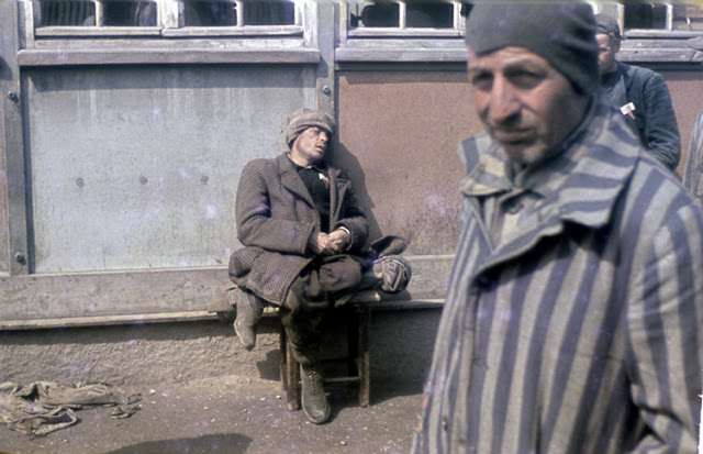 Color Photographs of Life in The First Nazi Concentration Camp, 1933 (3)