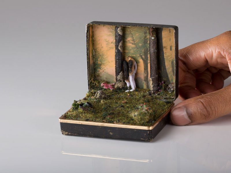 antique-ring-box-mini-diorama-talwst-8