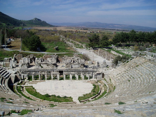 Ephesos_amphitheatre