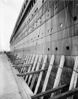 Titanic, side view. source
