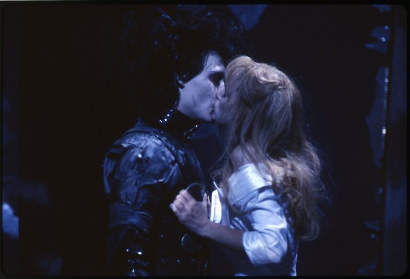 Kim and Edward share a kiss in the castle. 20th Century Fox