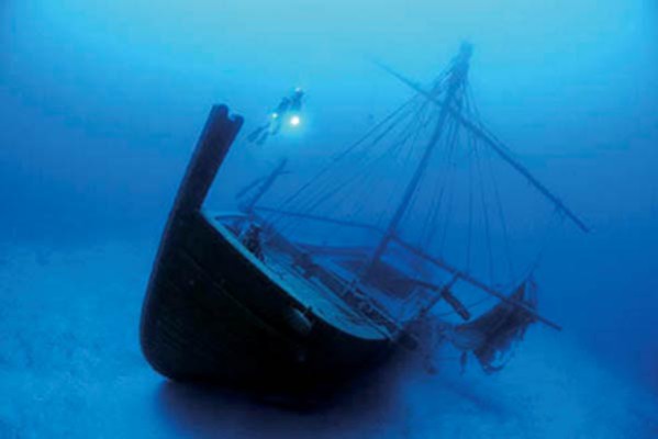 Uluburun-ancient-shipwreck