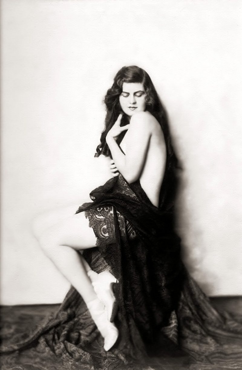 Ziegfeld Model Risque - 1920s - by Alfred Cheney Johnston. 