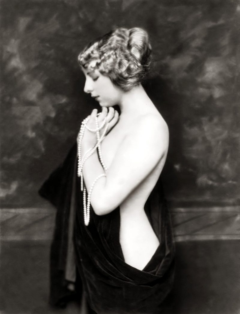 Ziegfeld Model Risque - 1920s - by Alfred Cheney Johnston. Restored by Nick & jane. Enjoy!