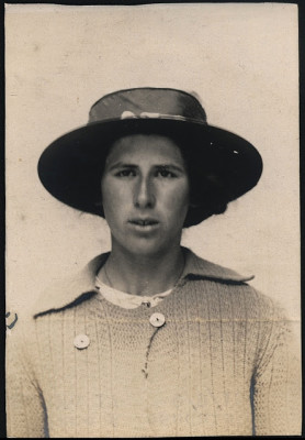 Jane A. Teasdale, arrested for obtaining food and lodgings by false pretences, 9 September 1915