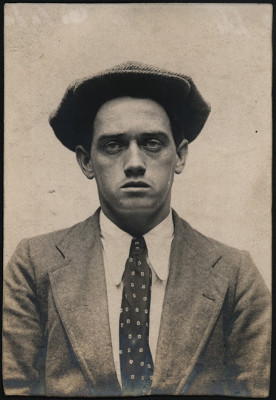John W. Hoole alias Thomas McNeish, arrested for stealing money, 6 July 1915