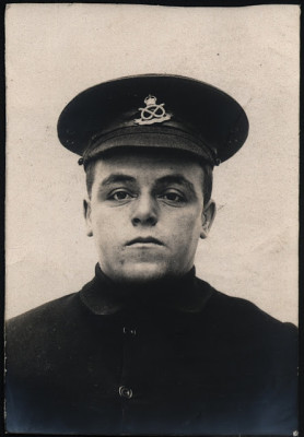 Thomas Henry Miller, soldier, arrested for theft, 25 November 1915