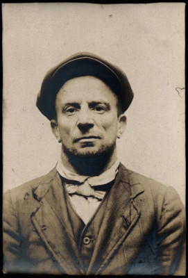 William Glendinning, labourer, arrested for theft, 22 February 1915