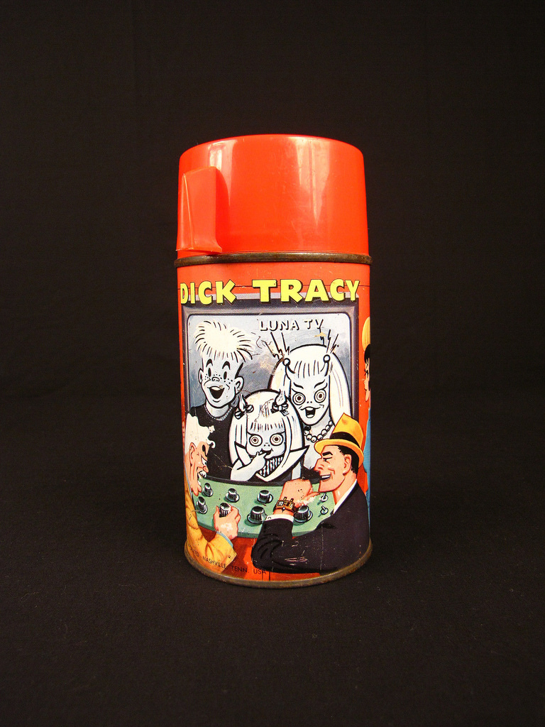 8.Dick Tracy Thermos