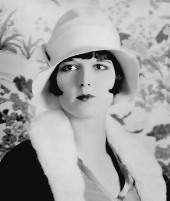 The Girl with the Bob- Vintage photos of Louise Brooks show her as the ...