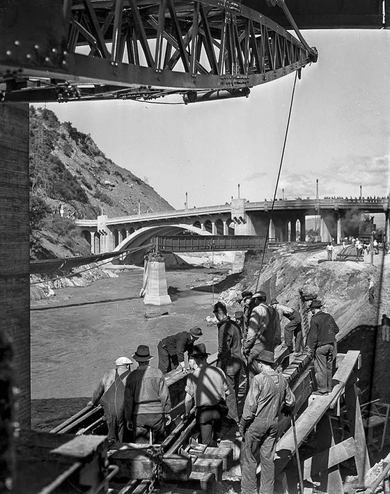 March 4, 1938 A railroad crane was set up for bridge building work over the Los Angeles River near Avenue 19.