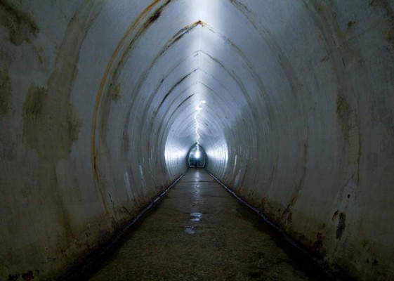 The access tunnel to the underwater ballroom. Photo: LargePig/Flickr