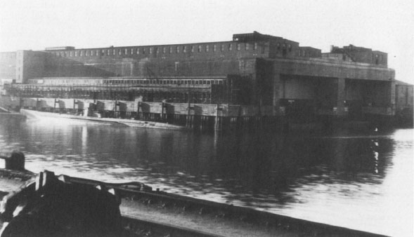 EIbe_II_bunker_at_Hamburg