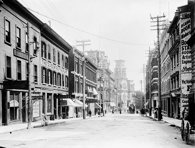 Elgin St. looking south from Wellington St., ca. late 1900s