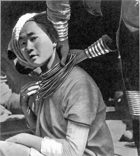 Padaung Women in the 1950s (1)