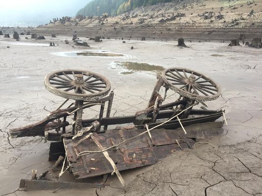 Preserved beneath the reservoir’s waves in a low-oxygen environment, the wagon was probably more damaged during its short public appearance than it was underwater for decades. Photo credit: Dave Zahn